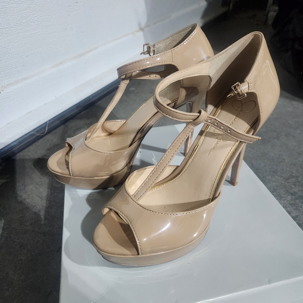Jessica Simpson Beige Peep-Toe Heels